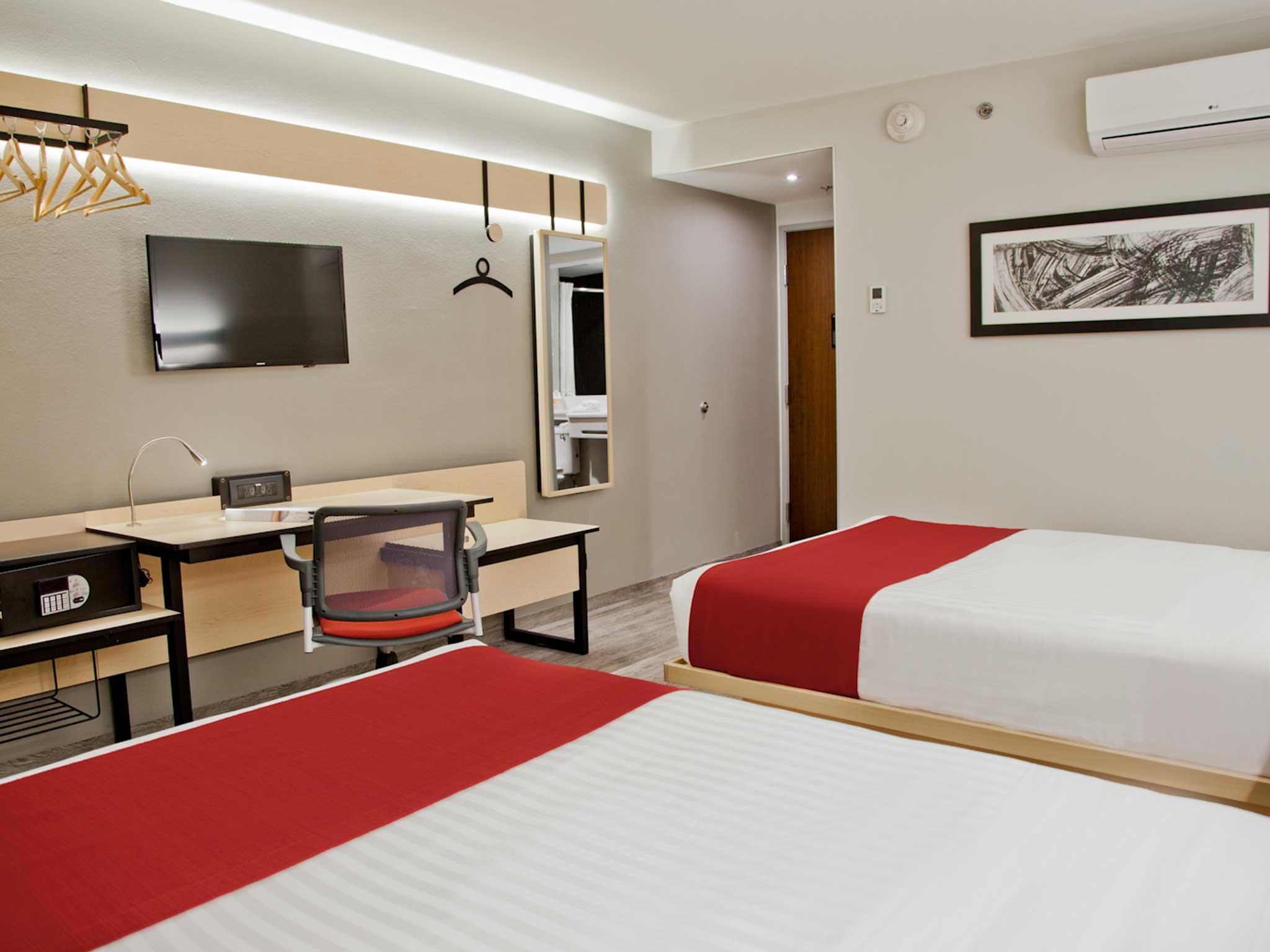 City Express By Marriott León Eksteriør billede